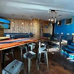 فندق Logis - La Petite Rade 3*