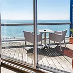 فندق Logis - La Petite Rade 3*