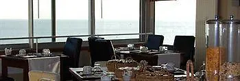 Logis - La Petite Rade Hotel 3*