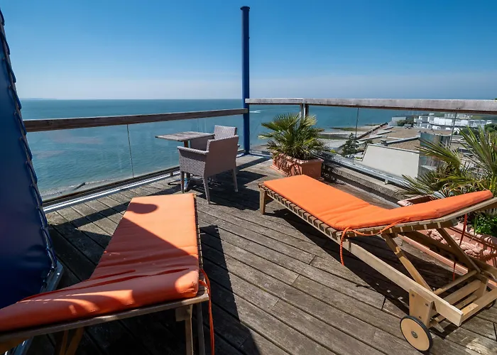 La Petite Rade Hotel 3*