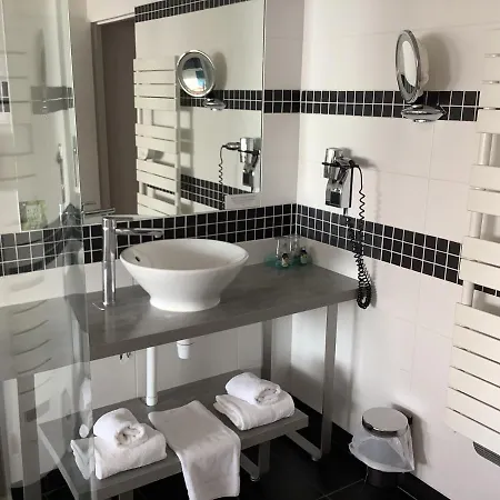 Hotel La Petite Rade 3*