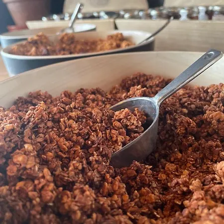 Hotel Logis - La Petite Rade 3*