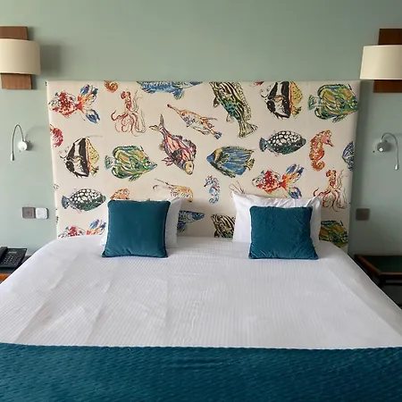 La Petite Rade Hotel 3*