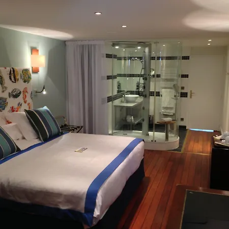 Hotel Logis - La Petite Rade Le Havre