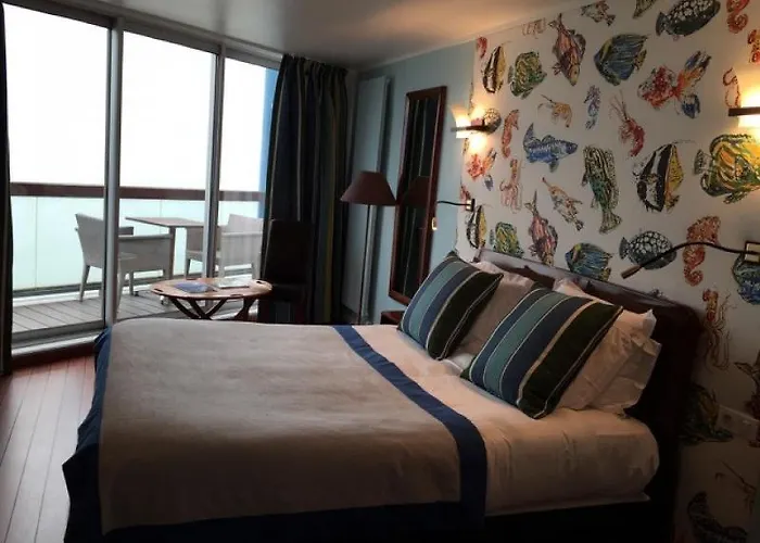 Logis - La Petite Rade 3*