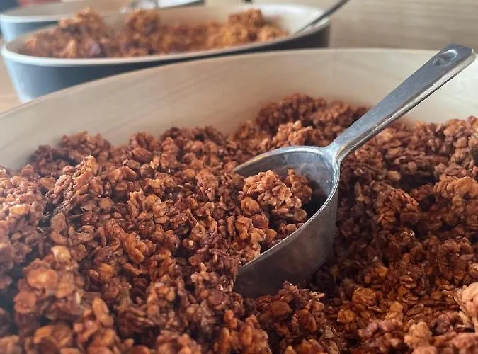 Hotel Logis - La Petite Rade 3*