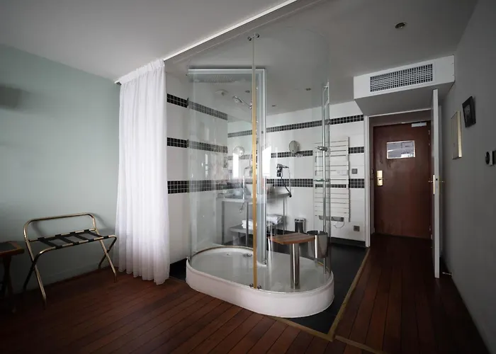 Logis - La Petite Rade