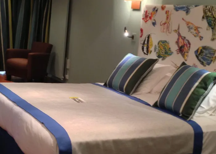 Logis - La Petite Rade 3*